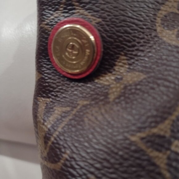 🌹 Beautiful Louis Vuitton Gaia in Monogram & Cerise - Picture 8 of 14